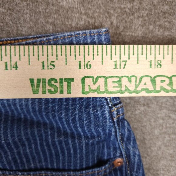 NWT Levi's 501 Striped Denim Button Fly Shorts Size 32 Waist - Picture 6 of 14